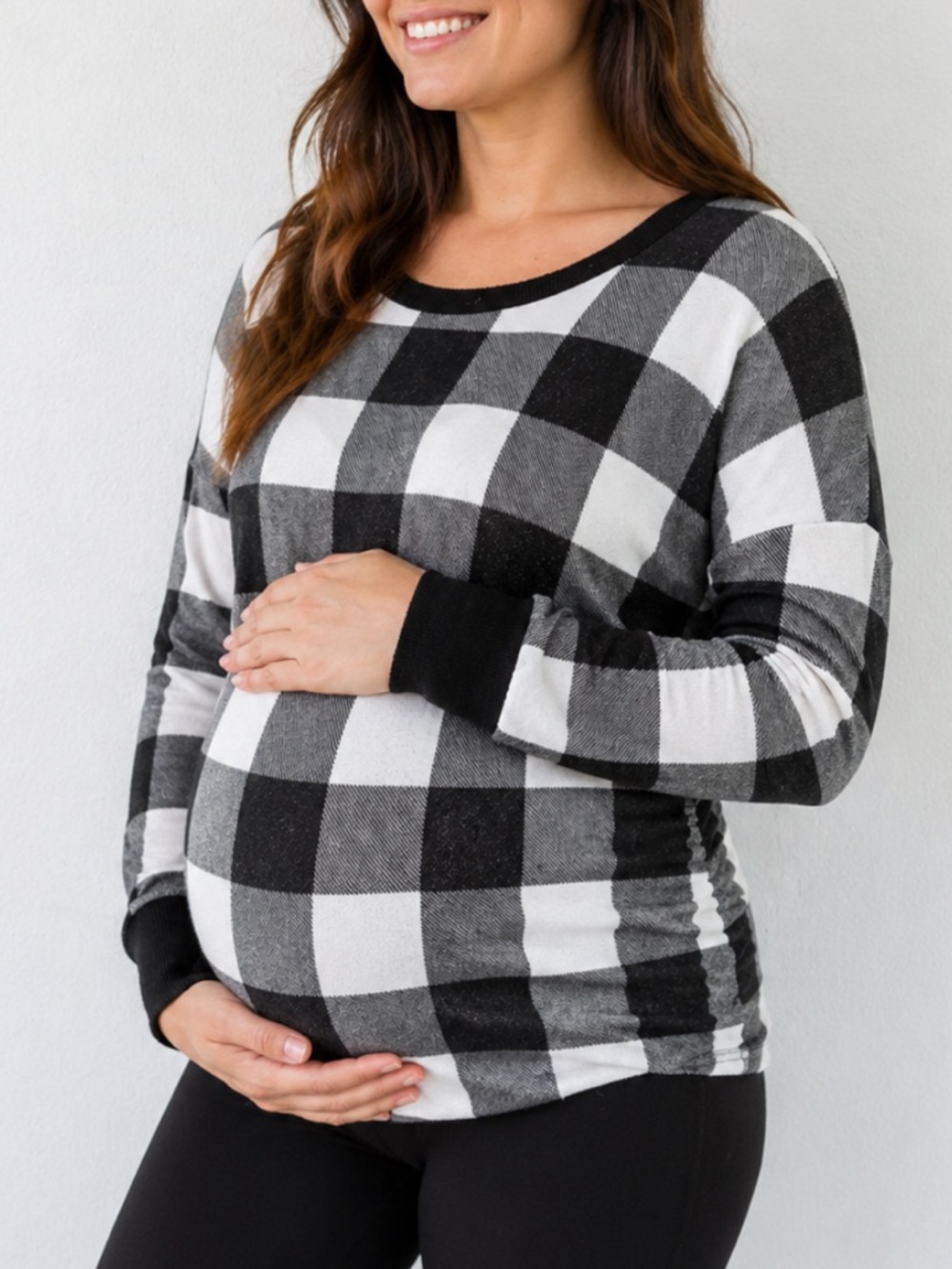Due Time Maternity black white buffalo plaid check long sleeve tee size medium